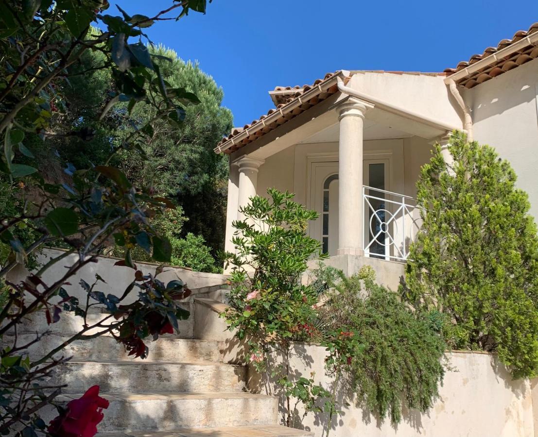 Maison Avec Vue Panoramique Cavalaire-sur-Mer Exteriör bild