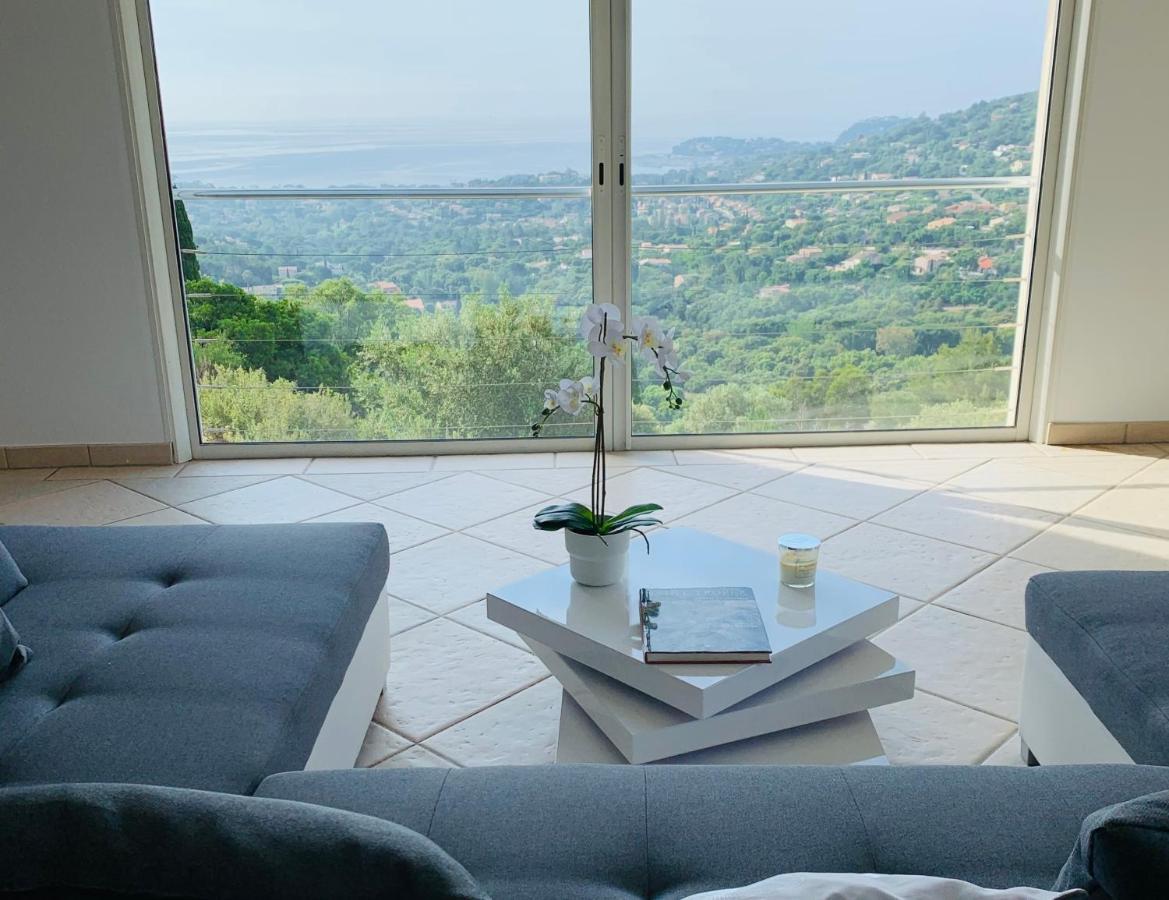 Maison Avec Vue Panoramique Cavalaire-sur-Mer Exteriör bild