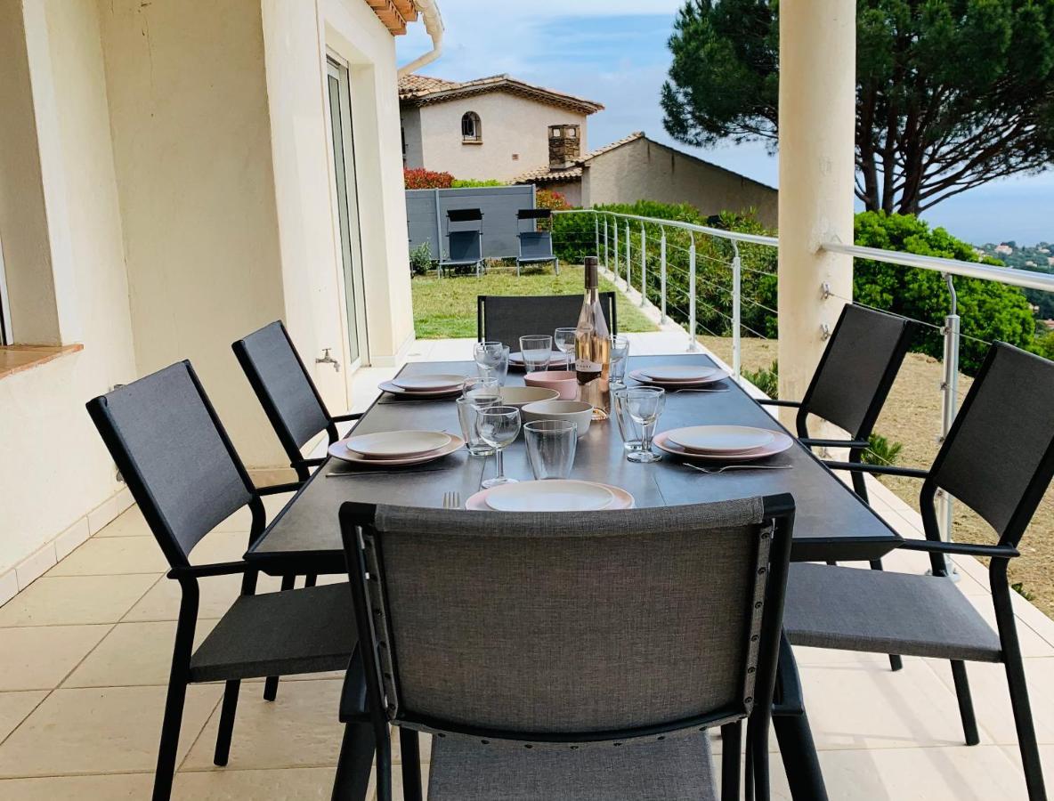 Maison Avec Vue Panoramique Cavalaire-sur-Mer Exteriör bild